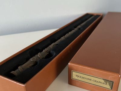 Universal Studios Harry Potter Interactive Wand Hermione Granger With Map
