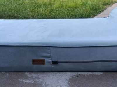 Topeks dog bed