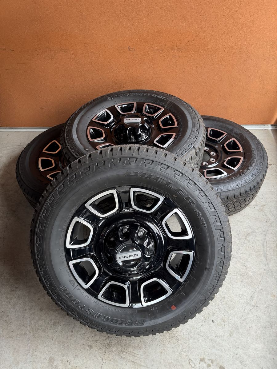 Brand new 2026 ford f250 platinum wheels and tires