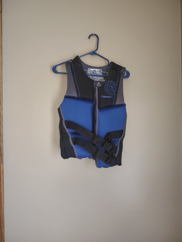 O'Brien Adult X-Small Life Vest Black/Blue Neoprene Life Jacket Water Sports