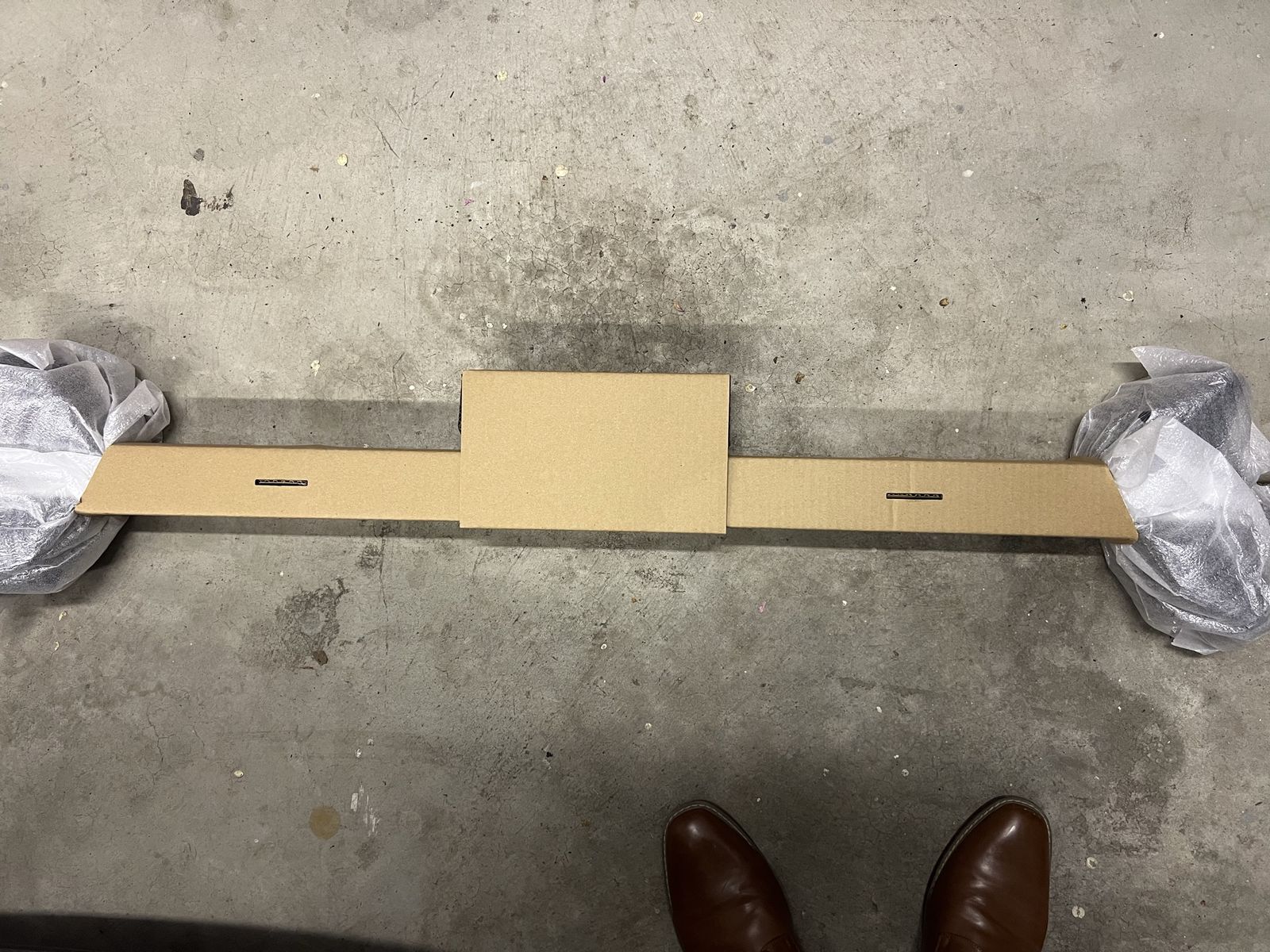 OEM Audi Q5 Roof Rack Cross Bars (2018+)