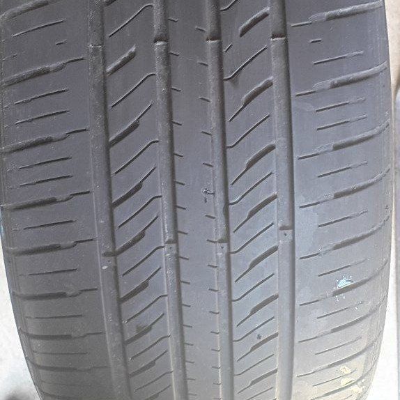 * Nice Single 205/50R17 Tire *