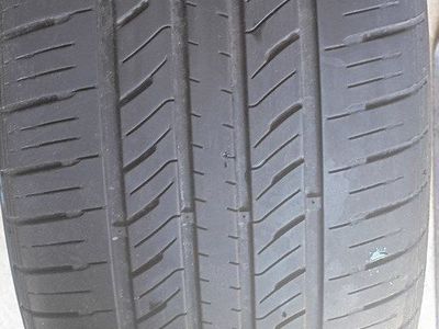 * Nice Single 205/50R17 Tire *