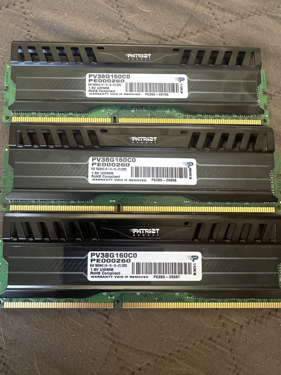 24 GB (8x3) DDR3 1600MHZ Viper Patriot