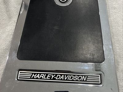Harley Davidson Genuine H-D Tour-Pak Lid Accent PN# 53911-01 - Used