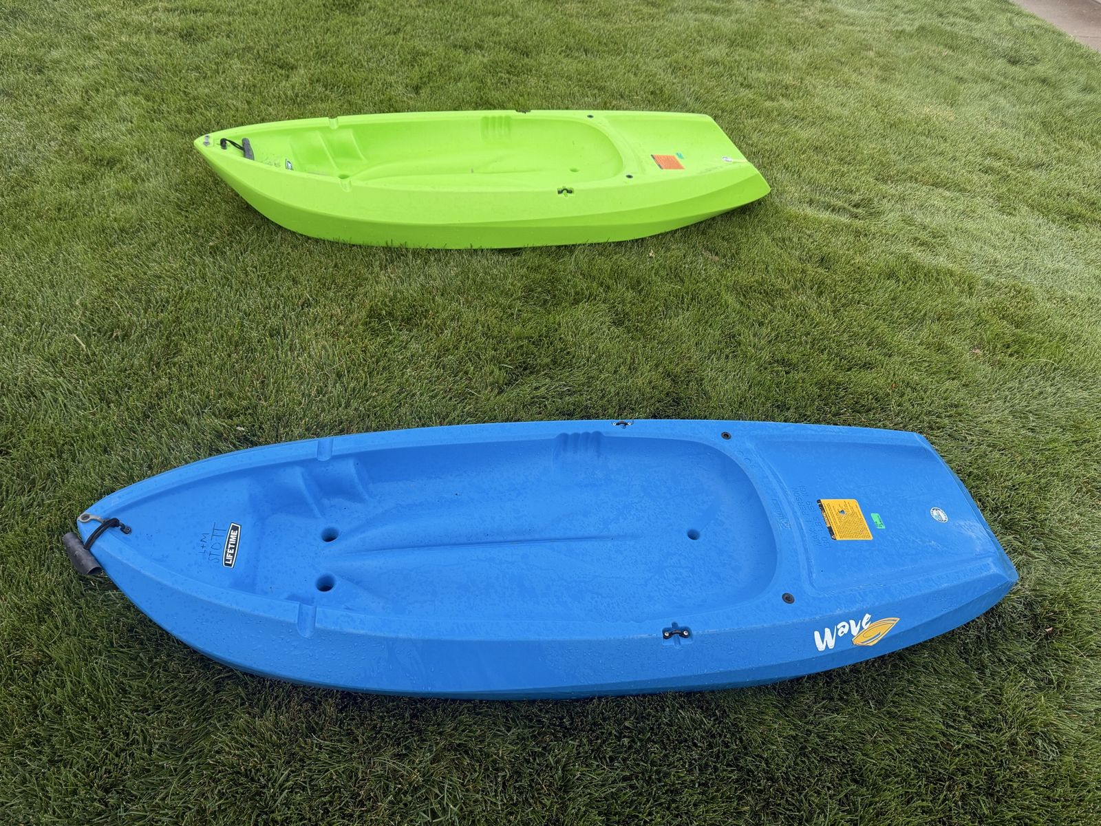 Lifetime Youth Kayak Wave 6 ft Sit-On-Top with Paddle