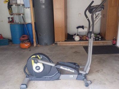 Elliptical Nordictrack CX1000