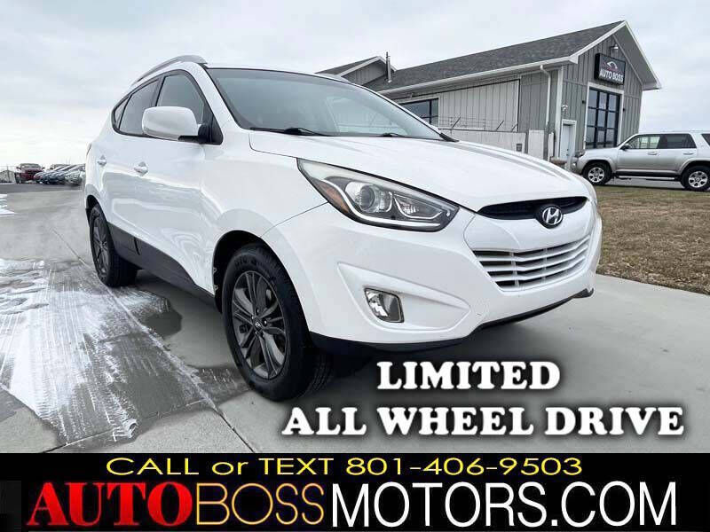 2015 HYUNDAI TUCSON SE
