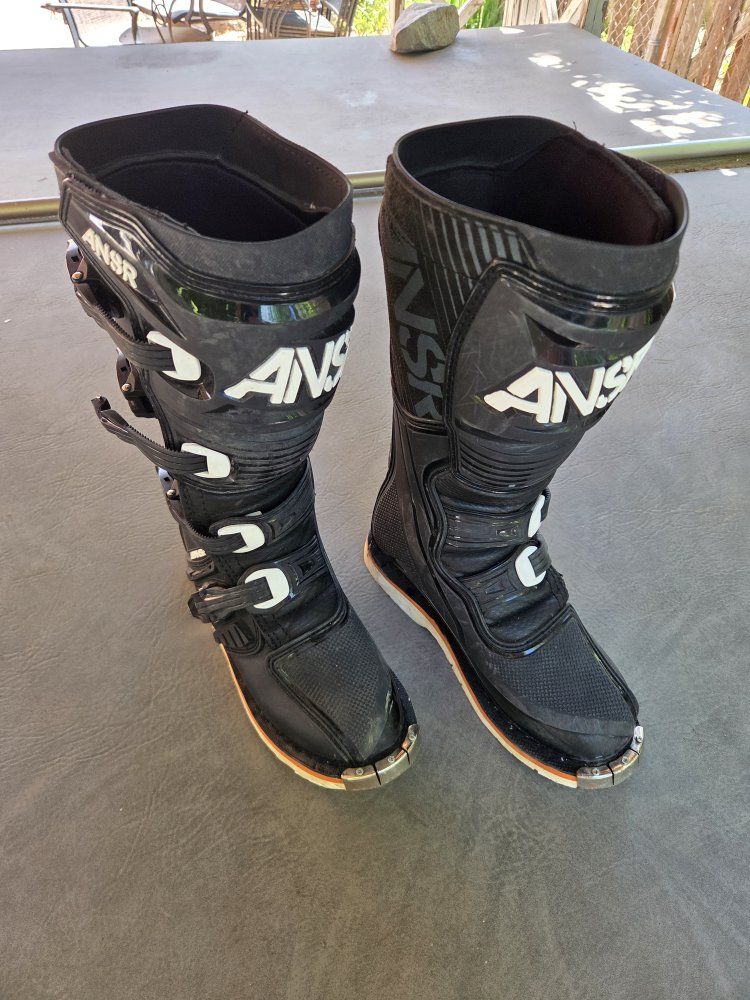 mens motorcycle boots size 7