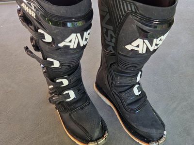 mens motorcycle boots size 7