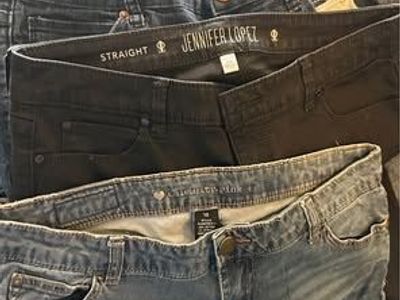 Lot of 9 Women's Jeans - Sizes 7-14, Various Brands & Styles (Lucky Brand, Jennifer Lopez, Forever 21)