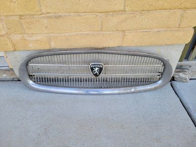 Peugeot 404 Car Grille