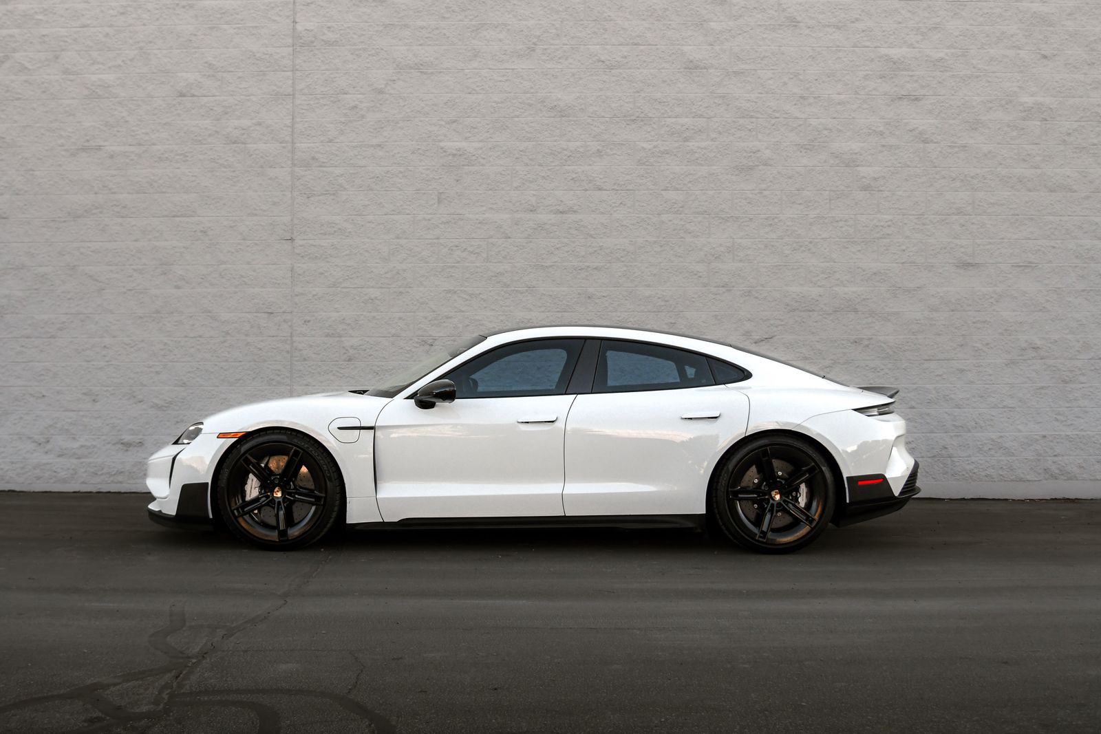 2025 Porsche Taycan Turbo GT