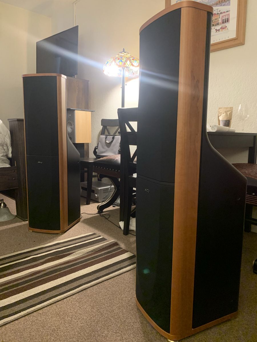 Mirage OM-7 Omnipolar Tower Speakers Pair - Natural Wood & Black Grilles