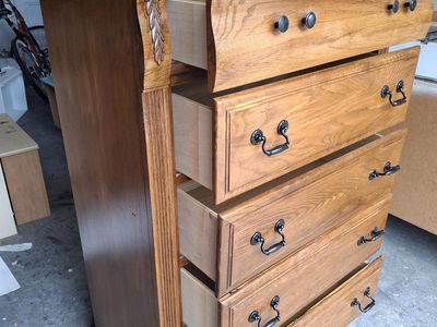 real wood 5 drawers dresser/vicky