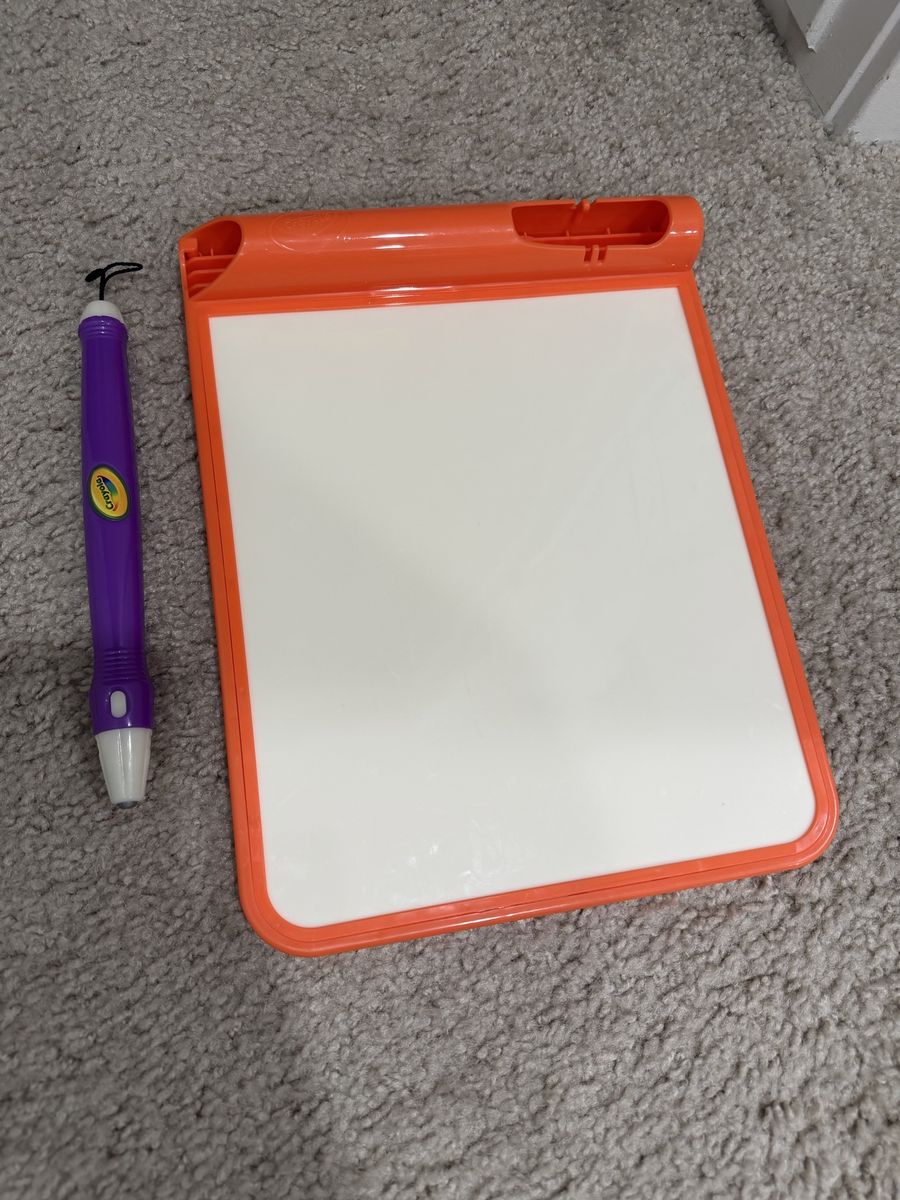 Crayola Travel Glow Art Studio Drawing Board with Pen