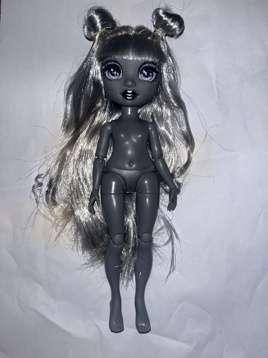 Luna Madison Shadow High Doll