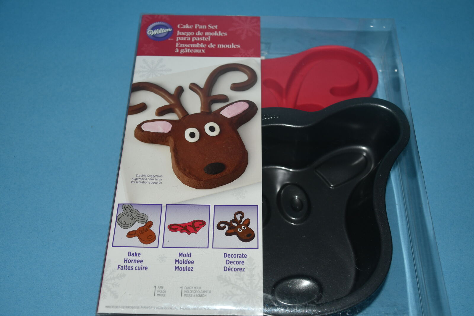 NIB WILTON "REINDEER" CAKE PAN SET ~ CHRISTMAS