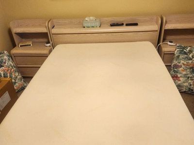 Queen Tempurpedic Mattress, Boxsprings,Metal Frame