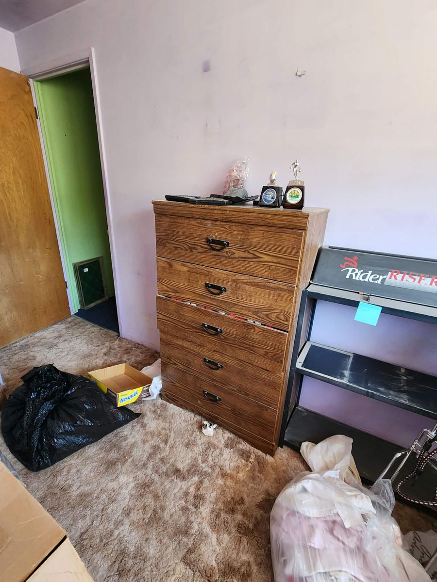 Dresser