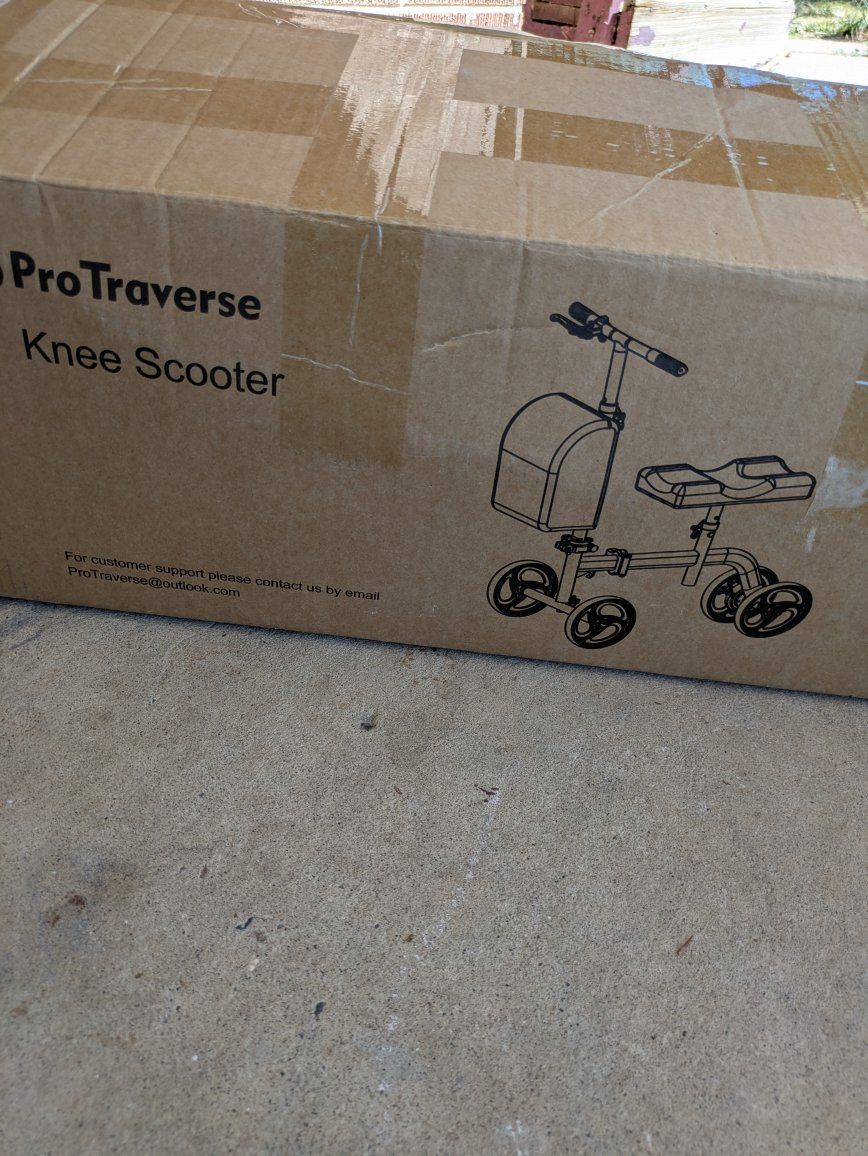 ProTraverse Steerable Knee Scooter Walker with Storage Bag - Black
