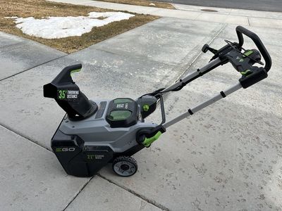 Ego Smowblower w 2 Batteries & 2 Chargers