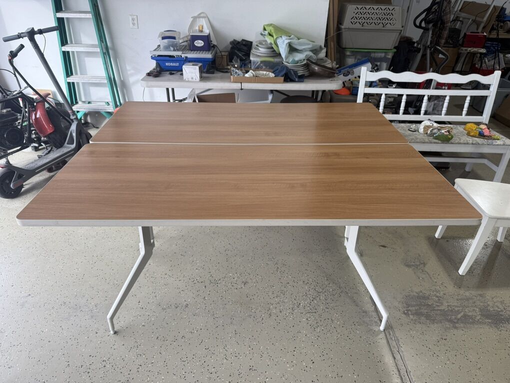 Sturdy Fixed Leg Tables