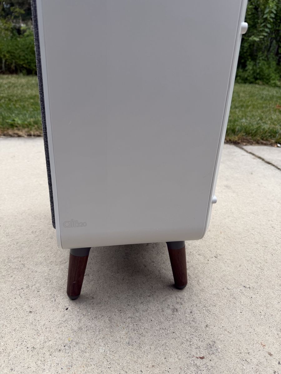 Main image 3