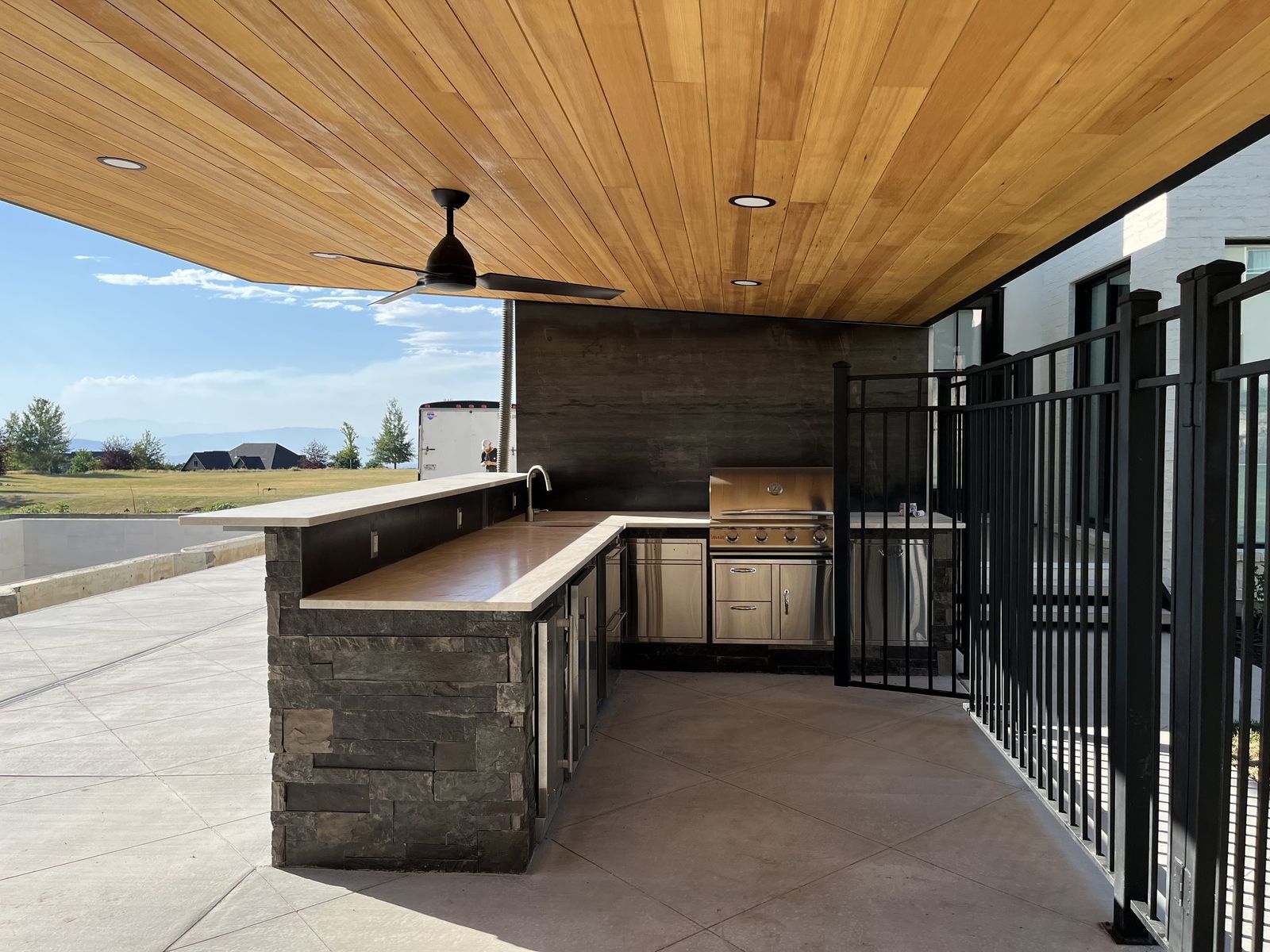 Outdoor Kitchen | Patio Construction | Pergola
