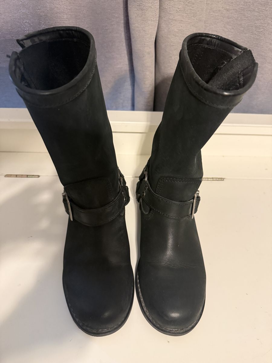Women's Harley Davidson riding boots - great condition!