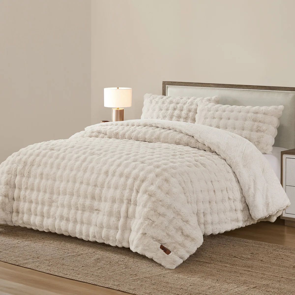 Frye 3-piece Faux Fur Comforter and Sham Set, King #95435