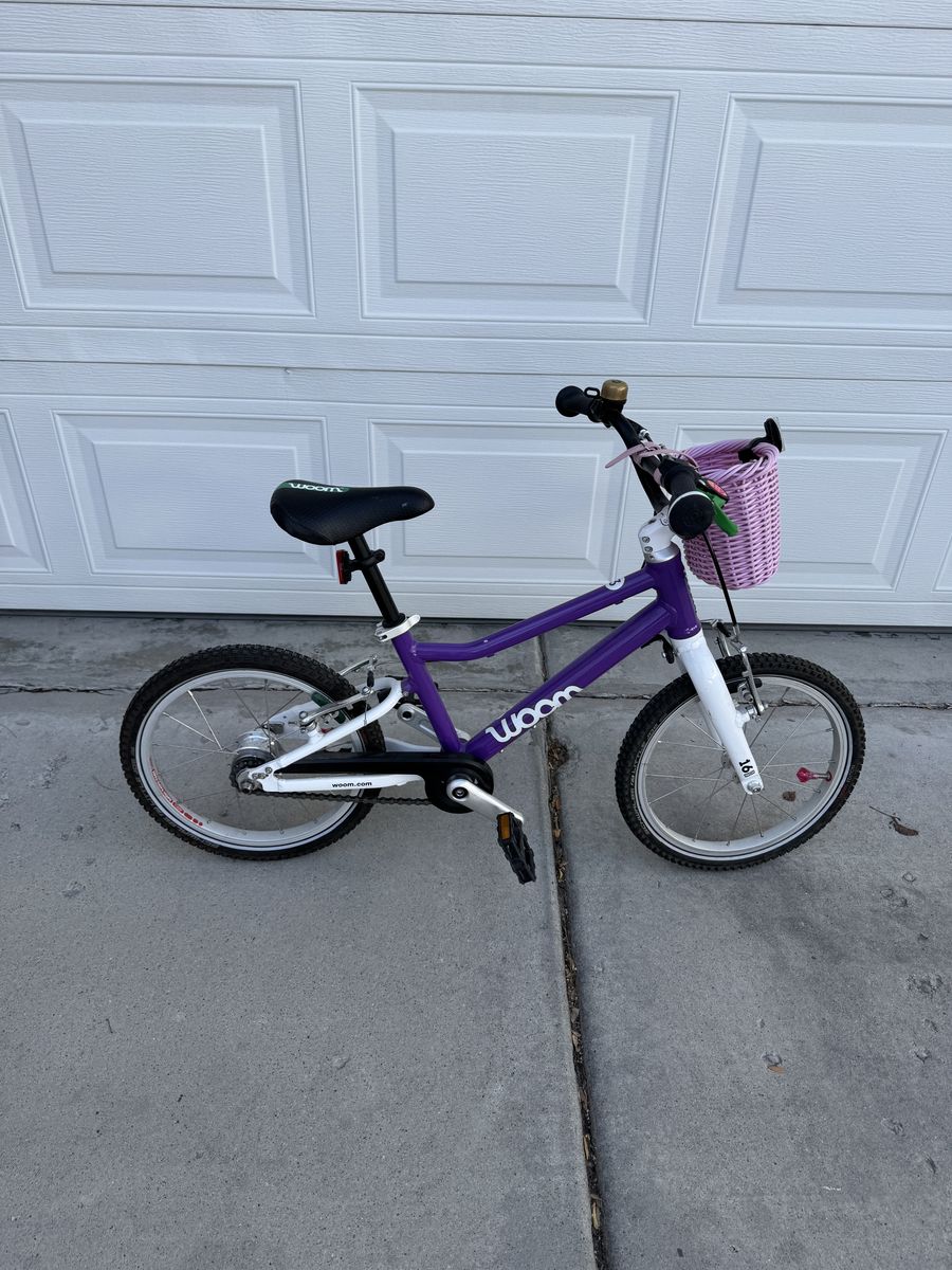 Woom 16" bike with AutoMagic Shifting