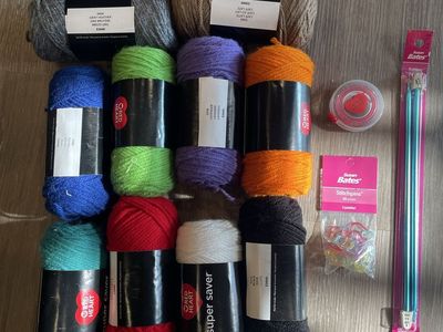 Red Heart Super Saver Yarn Lot 10 Assorted Colors Susan Bates Needles Accessories