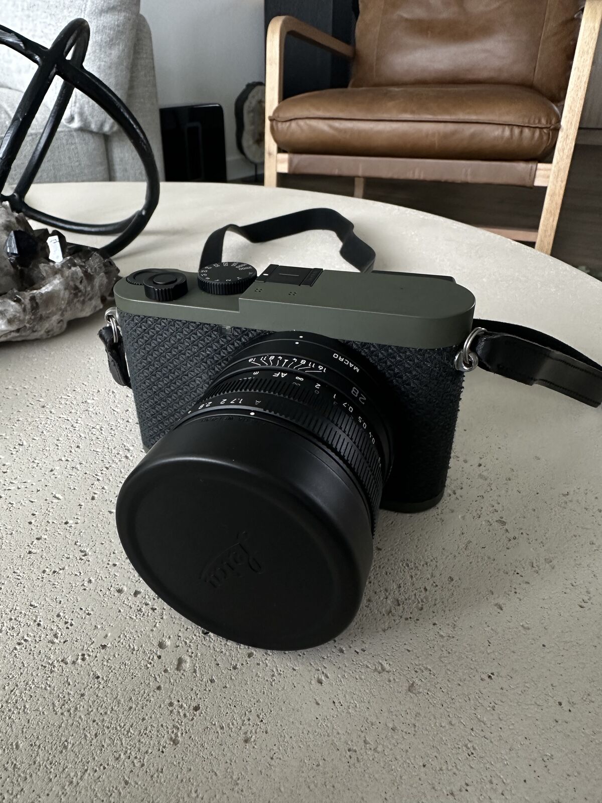 Leica Q2 Reporter