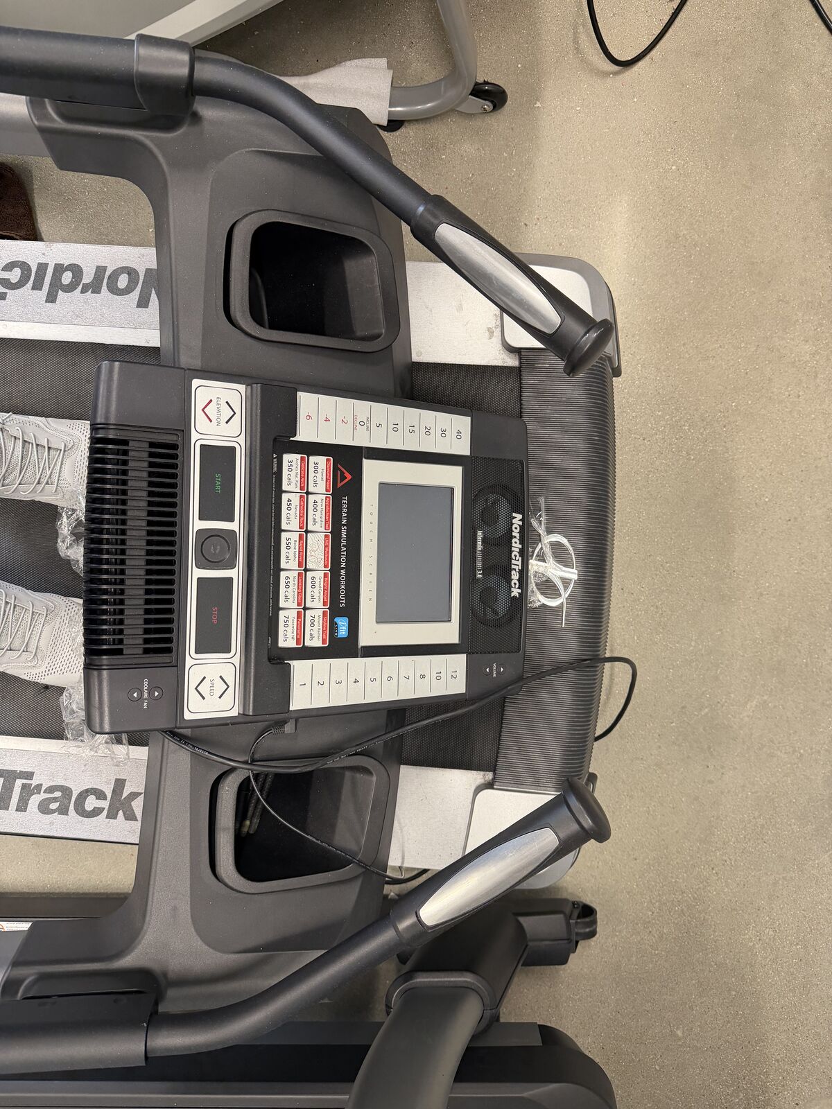 Nordic Track Incline/Decline Treadmill