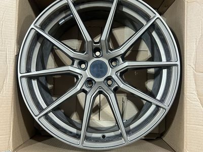 Pair Of 18 Wheels (2 Only) Pair Bronze