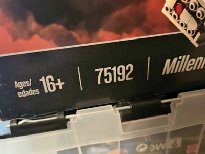 Lego Millennium Falcon 75192