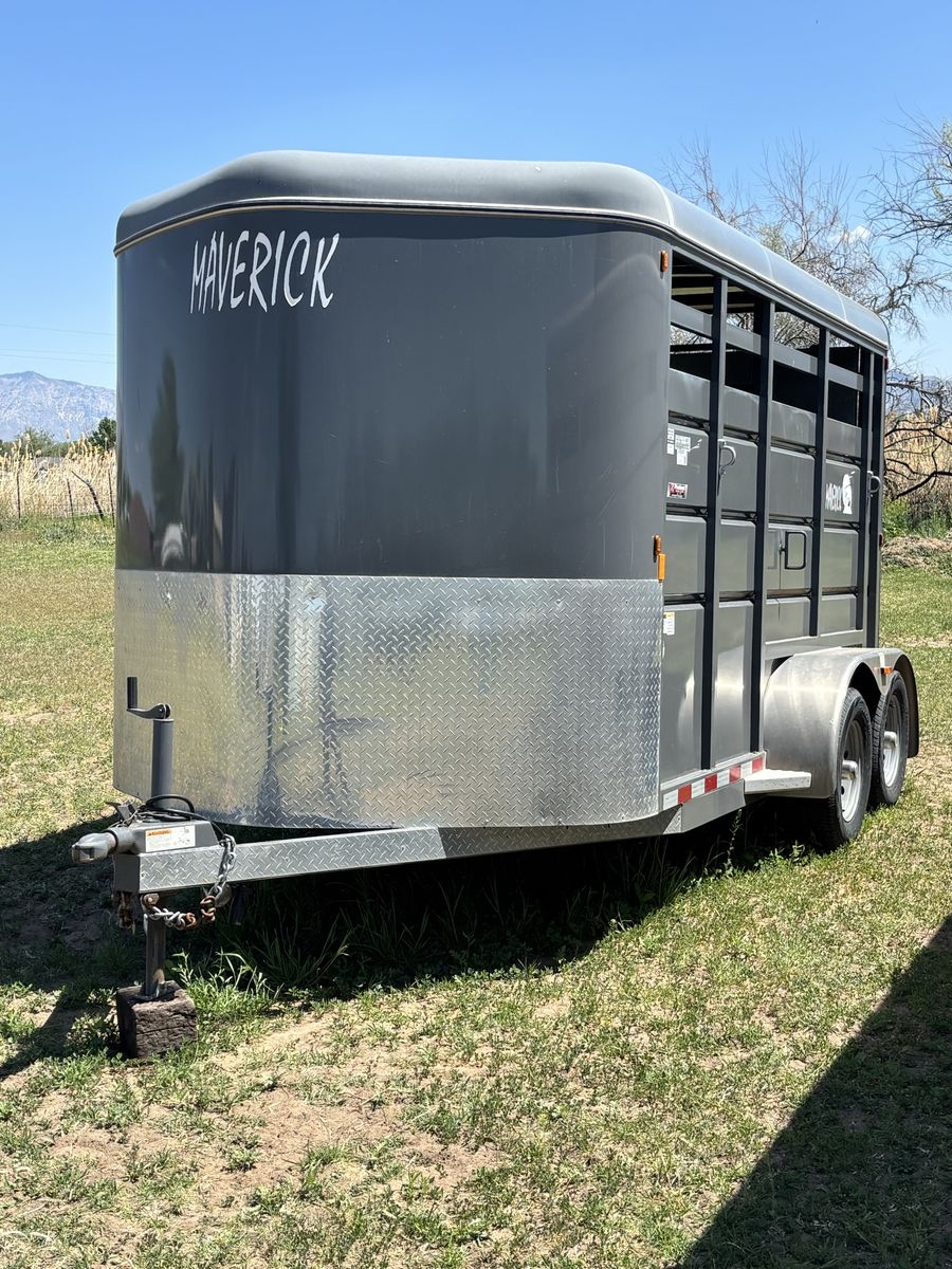 Horse/stock trailer