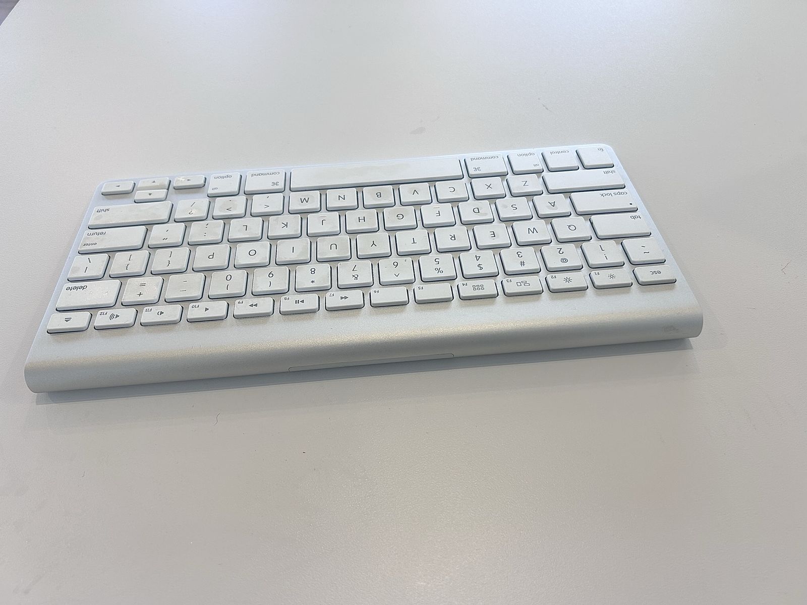 Apple A1314 wireless Keyboard