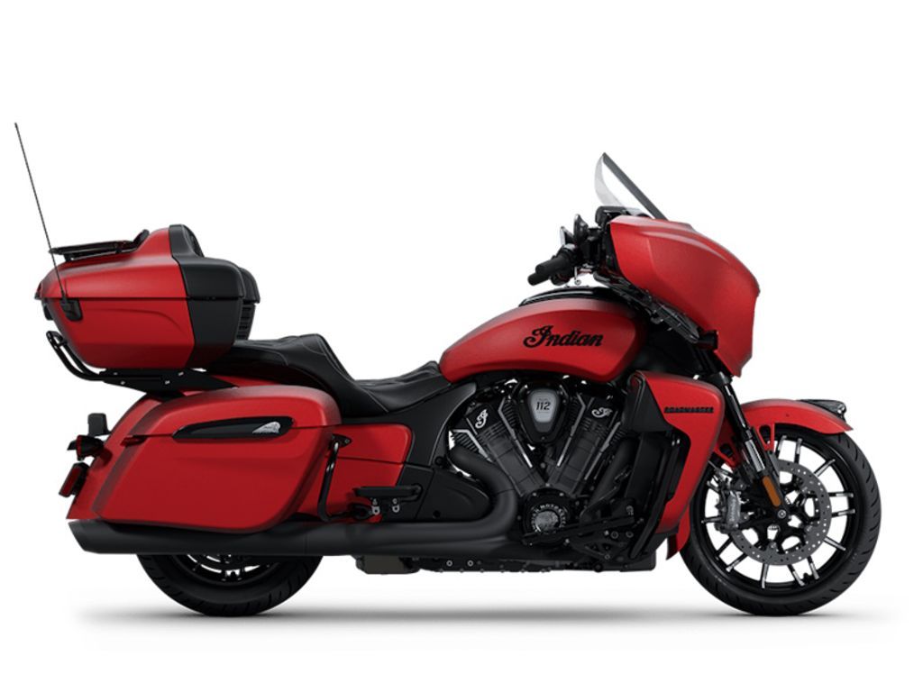 2025 Indian Motorcycle® Roadmaster® PowerPlus Dark Horse® 112 Sunset Red Smoke
