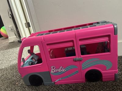 Barbie camper van