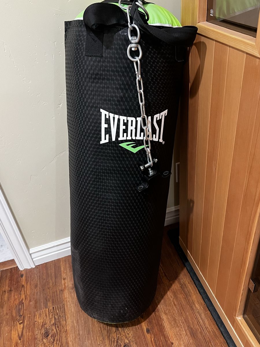 Everlast Heavy Bag Punching Bag Training Fitness MMA Boxing