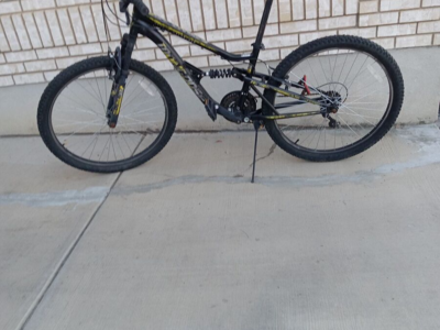 Mountain Bike for sale. Reduced from $65 to $50. 34 inches tall.