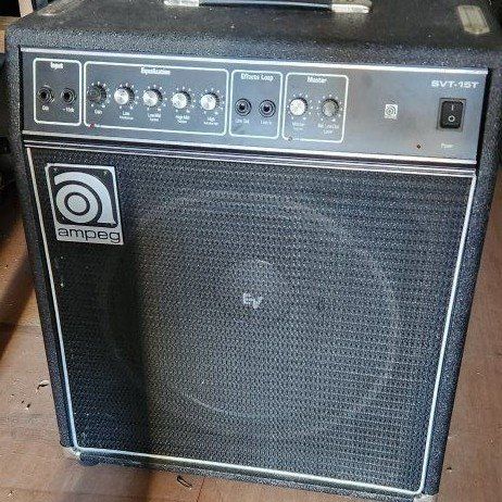 Ampeg SVT-15T Bass Combo Amp