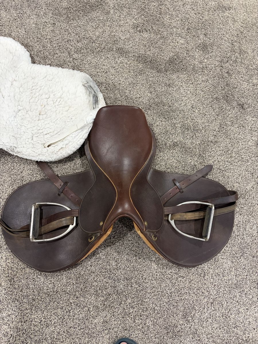 Used Leather Horse Saddle - Brown English Style