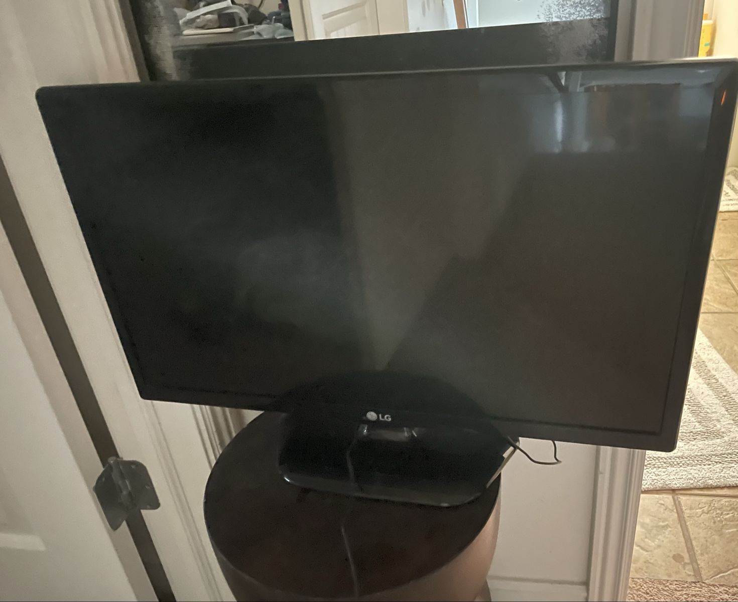 LG 24-Inch Black LED TV - Great Condition