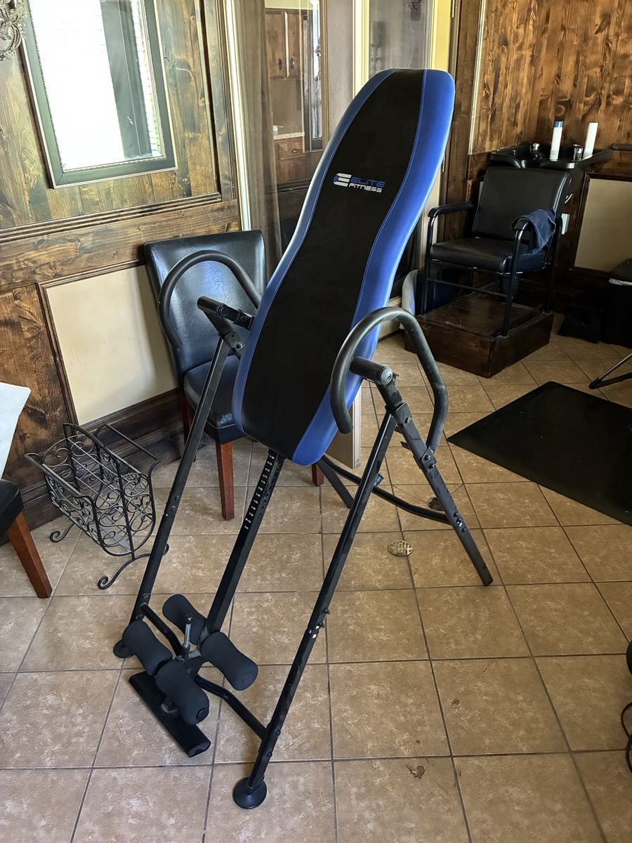 Inversion table