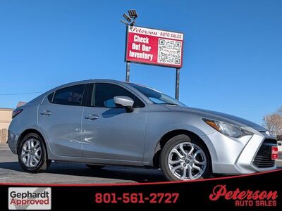 2017 Toyota Yaris Base