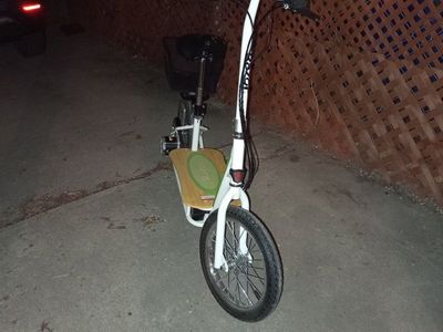 Razor electric scooter for cargo box