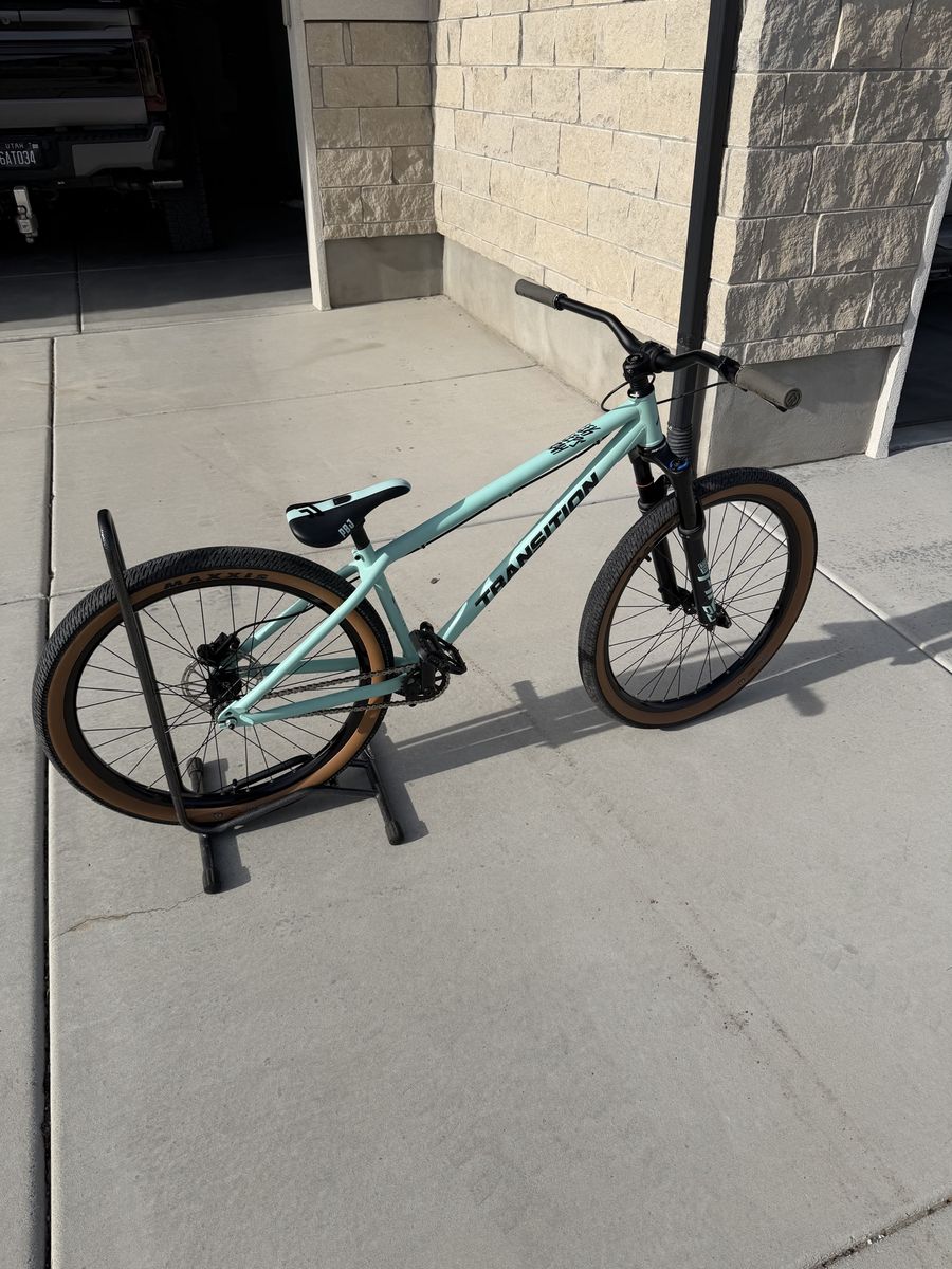 Transition PBJ dirt jump mountain bike